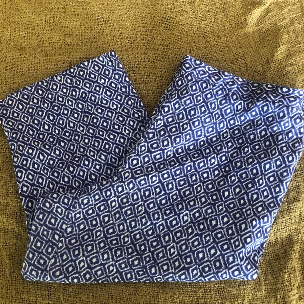 🦋 Blue Ikat Crops 🦋